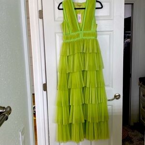 NWT- Hutch light lime solid tulle size small